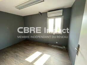 Local d'activités dans Reims à vendre Photo intérieure– Image 1 sur 8