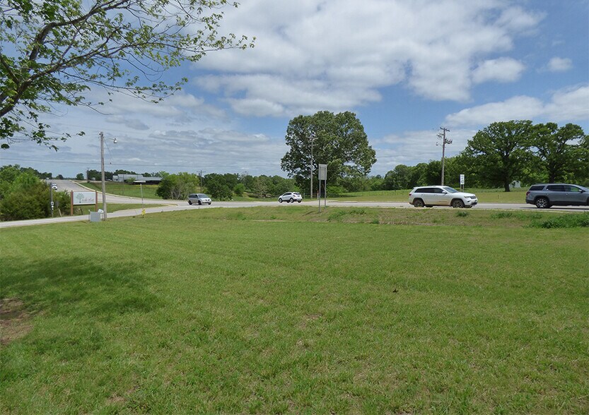 Ash Flat Drive, Ash Flat, AR à vendre - Photo de l’immeuble – Image 2 sur 5