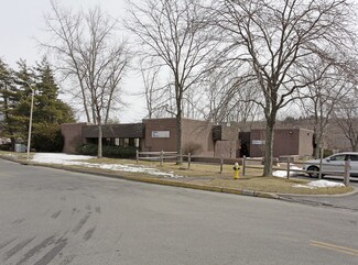 Plus de détails pour 41 Kensico Dr, Mount Kisco, NY - Local d’activités à vendre