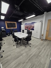 850 Harbourside Dr, North Vancouver, BC à louer Photo intérieure– Image 2 sur 6