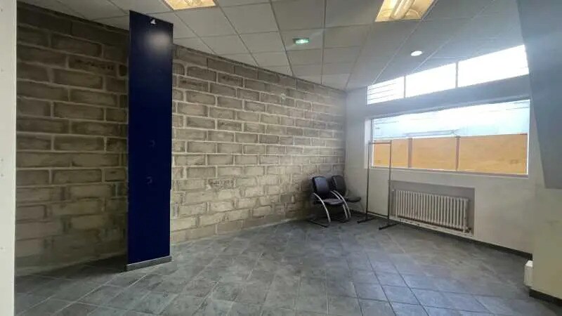 Bureau dans Orléans à louer - Photo de l’immeuble – Image 3 sur 7