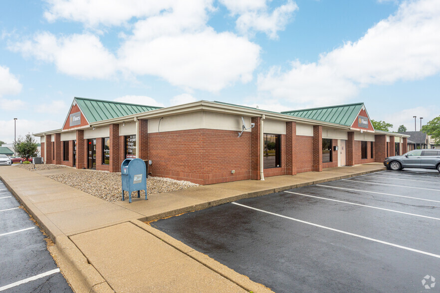 103-115 Hunter Station Rd, Sellersburg, IN à louer - Photo principale – Image 1 sur 2