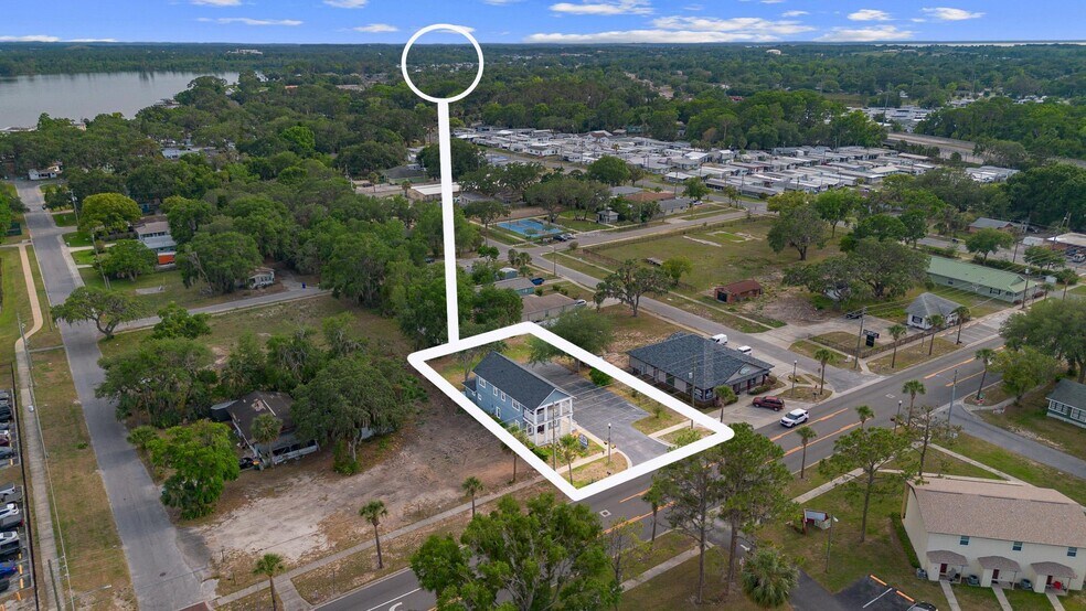 715 W Main St, Tavares, FL à louer - Aérien – Image 2 sur 40