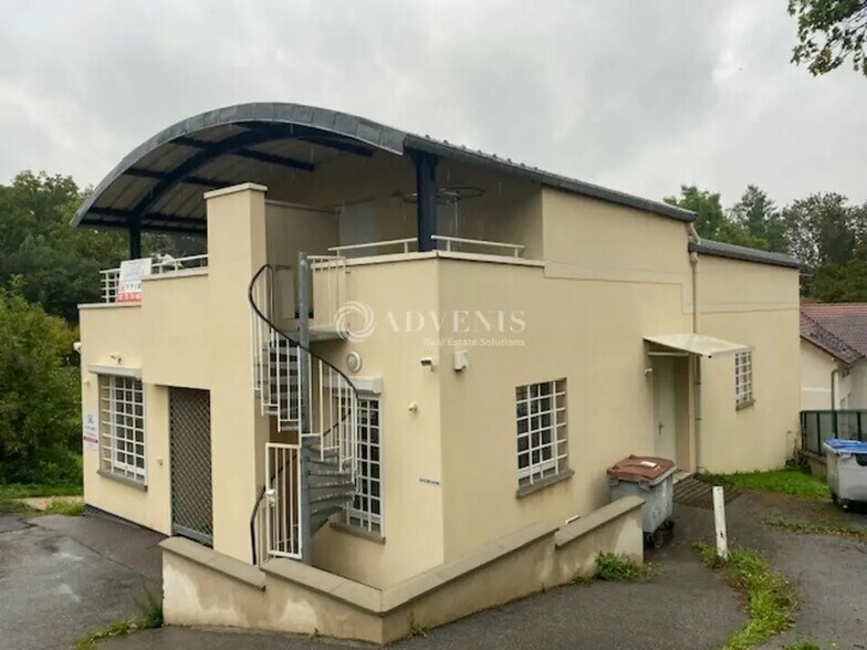Bureau dans Villennes-sur-Seine à louer - Photo de l’immeuble – Image 2 sur 12