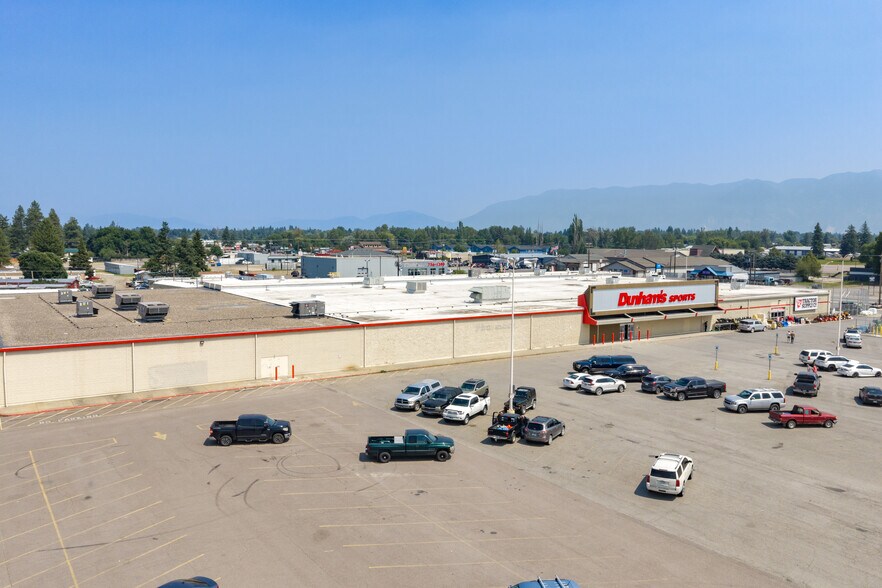 2024 US Hwy 2 E, Kalispell, MT à vendre - Photo de l’immeuble – Image 2 sur 23