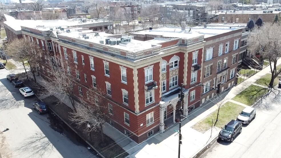 4601 S Indiana Ave, Chicago, IL à vendre - Photo de l’immeuble – Image 1 sur 6