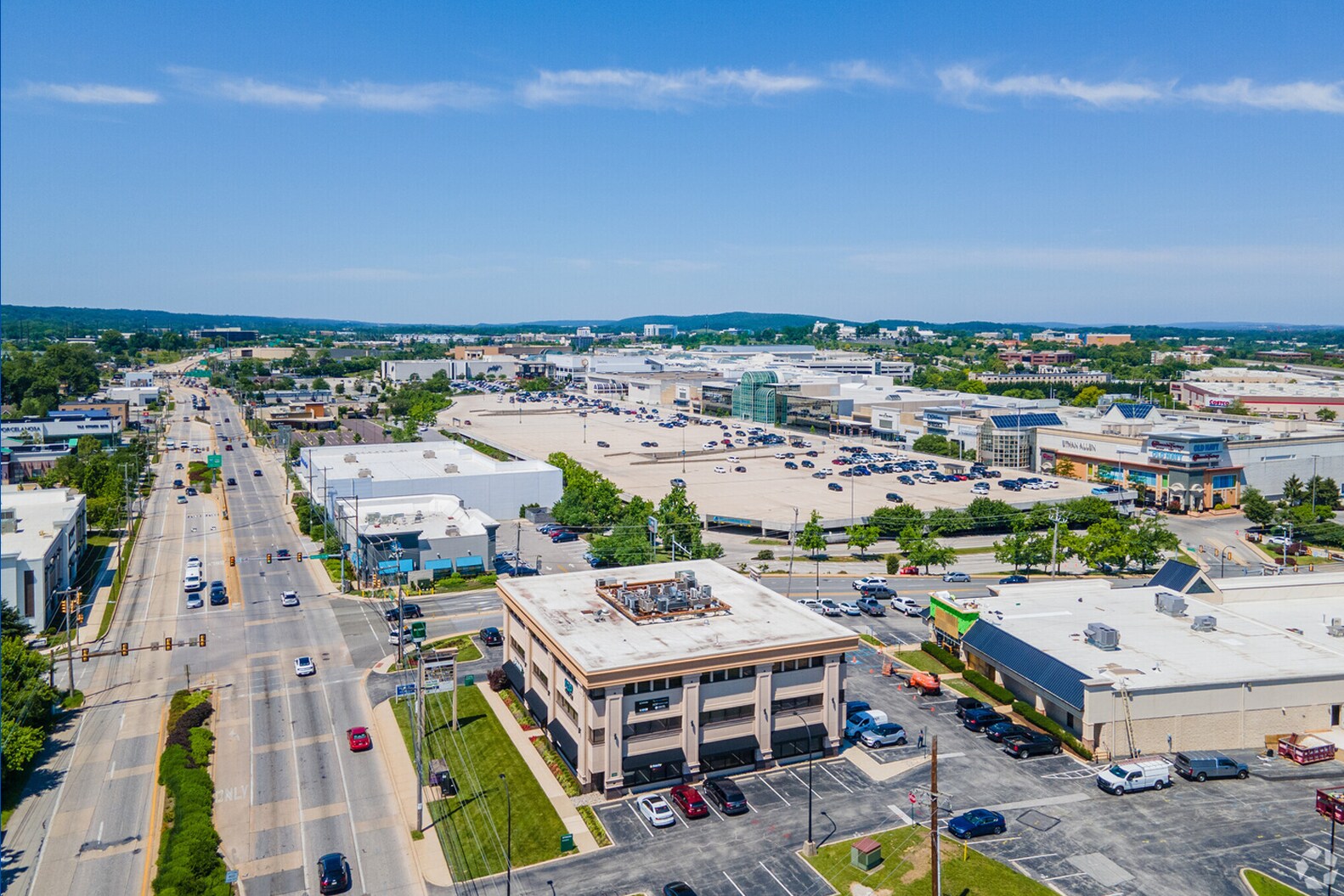 600 W DeKalb Pike, King Of Prussia, PA à louer Photo de l’immeuble– Image 1 sur 5