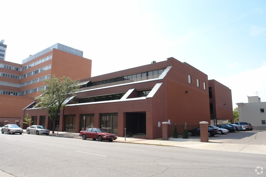 225 N Market, Wichita, KS à louer - Photo principale – Image 1 sur 15