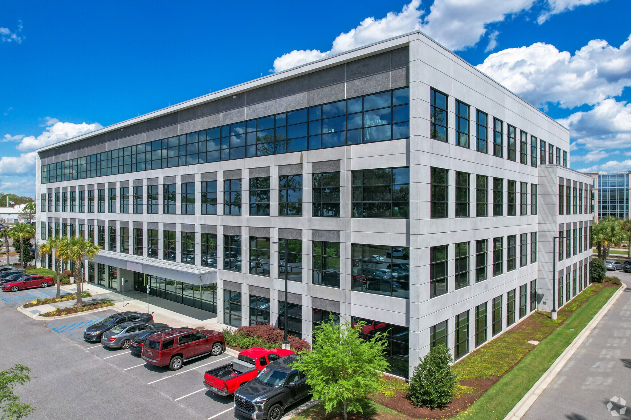 4401 Leeds Ave, North Charleston, SC à louer Photo principale– Image 1 sur 23