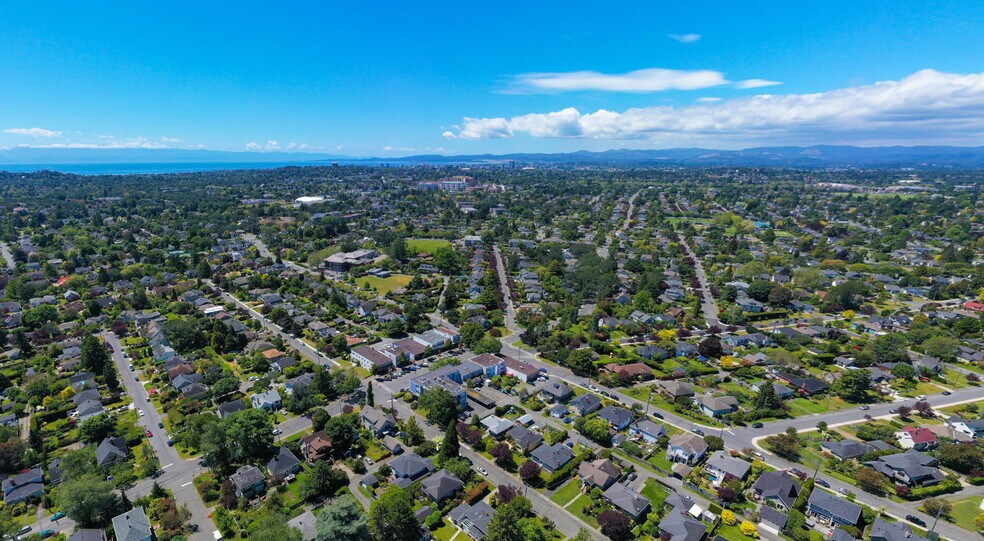 2544 Dunlevy St, Victoria, BC à louer - Autre – Image 3 sur 6