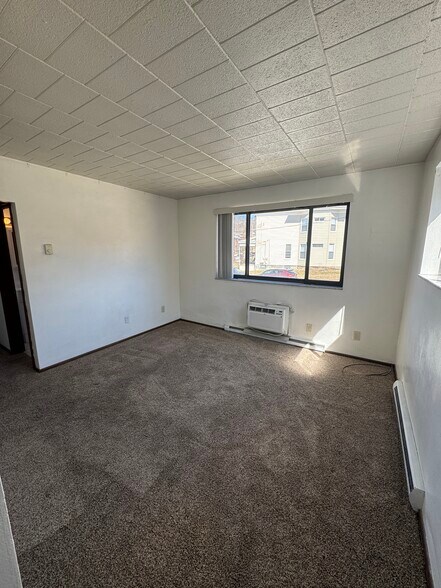 579 Dawson Ave, Pittsburgh, PA à vendre - Photo de l’immeuble – Image 2 sur 51