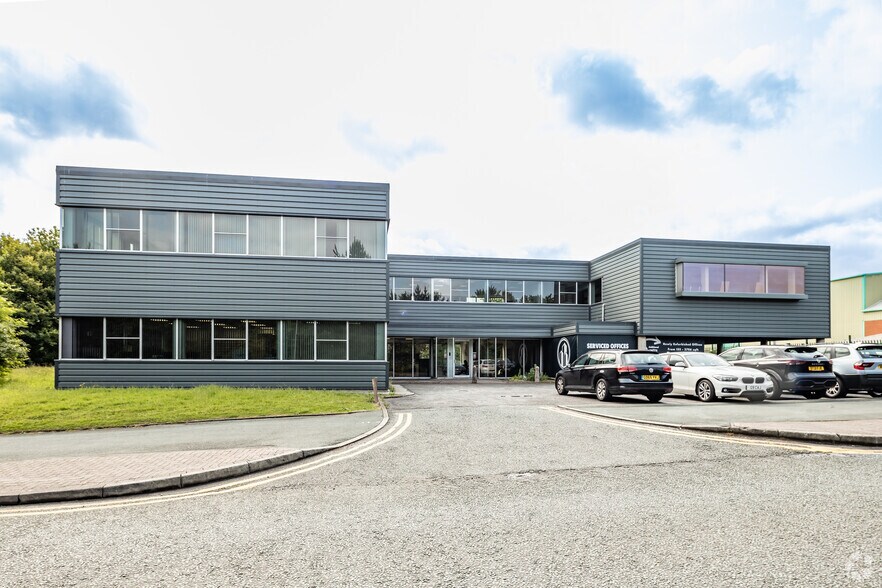 Aston Ln N, Runcorn à louer - Photo principale – Image 1 sur 3