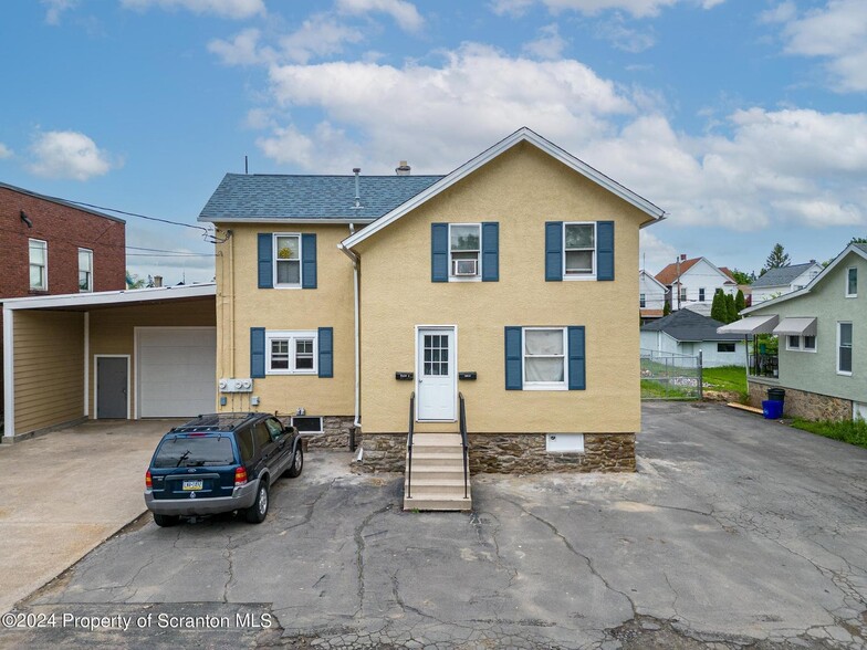 1017 Prescott Ave, Scranton, PA à vendre - Photo de l’immeuble – Image 1 sur 22