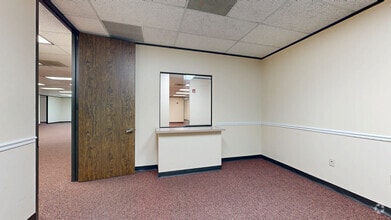 450 N Sam Houston Pky E, Houston, TX à louer Numérisation 3D Matterport– Image 1 sur 10