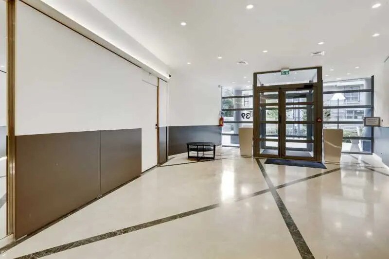 39 Rue Du Gouverneur Général Eboué, Issy-les-Moulineaux à louer - Photo de l’immeuble – Image 2 sur 16