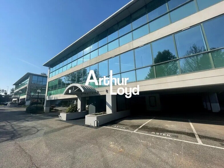 Bureau dans SOPHIA ANTIPOLIS à louer - Photo de l’immeuble – Image 1 sur 5