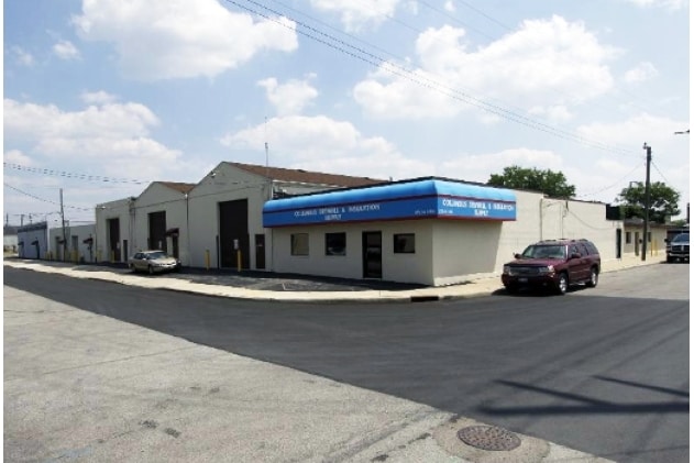 Multi-Tenant Warehouse Opportunity portefeuille de 3 biens à vendre sur LoopNet.fr - Photo principale – Image 2 sur 14