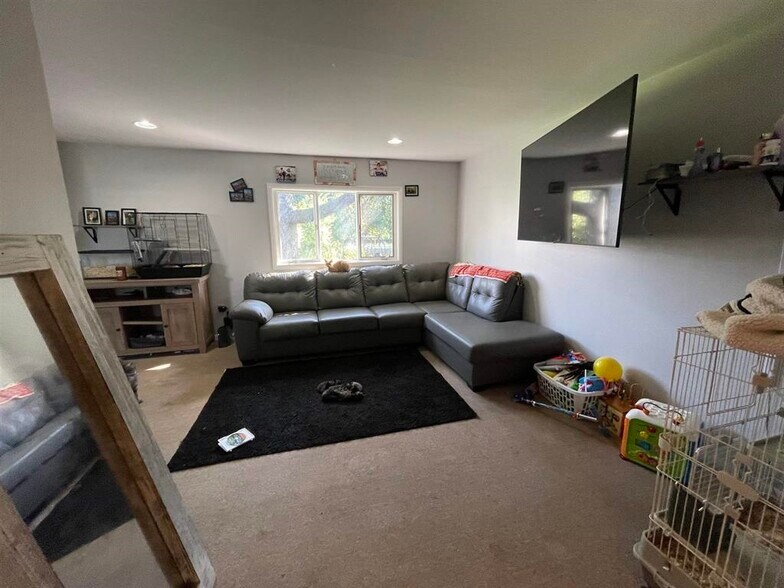 46 Terrill St, Rutland, VT à vendre - Photo de l’immeuble – Image 3 sur 7