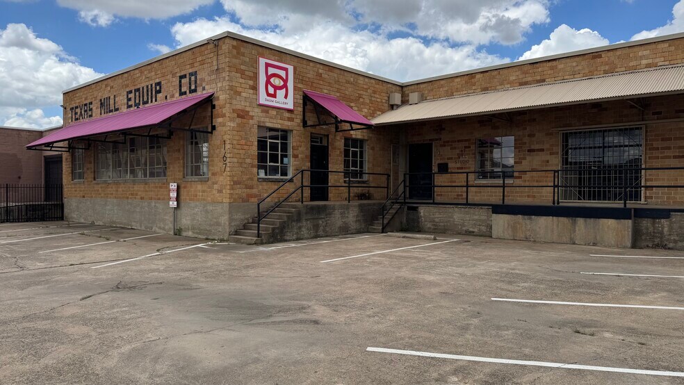 167 Payne St, Dallas, TX à louer - Photo de l’immeuble – Image 3 sur 13