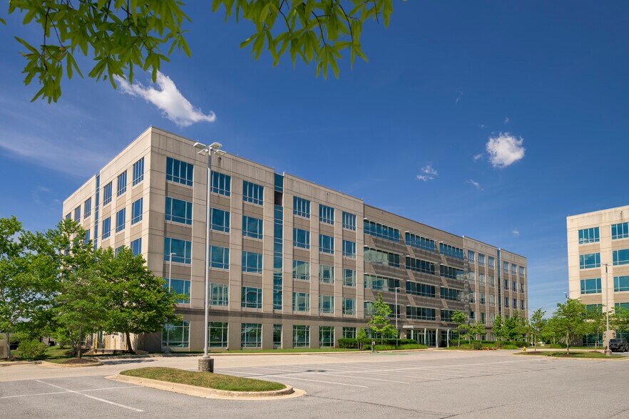 302 Sentinel Dr, Annapolis Junction, MD à louer - Photo de l’immeuble – Image 3 sur 5