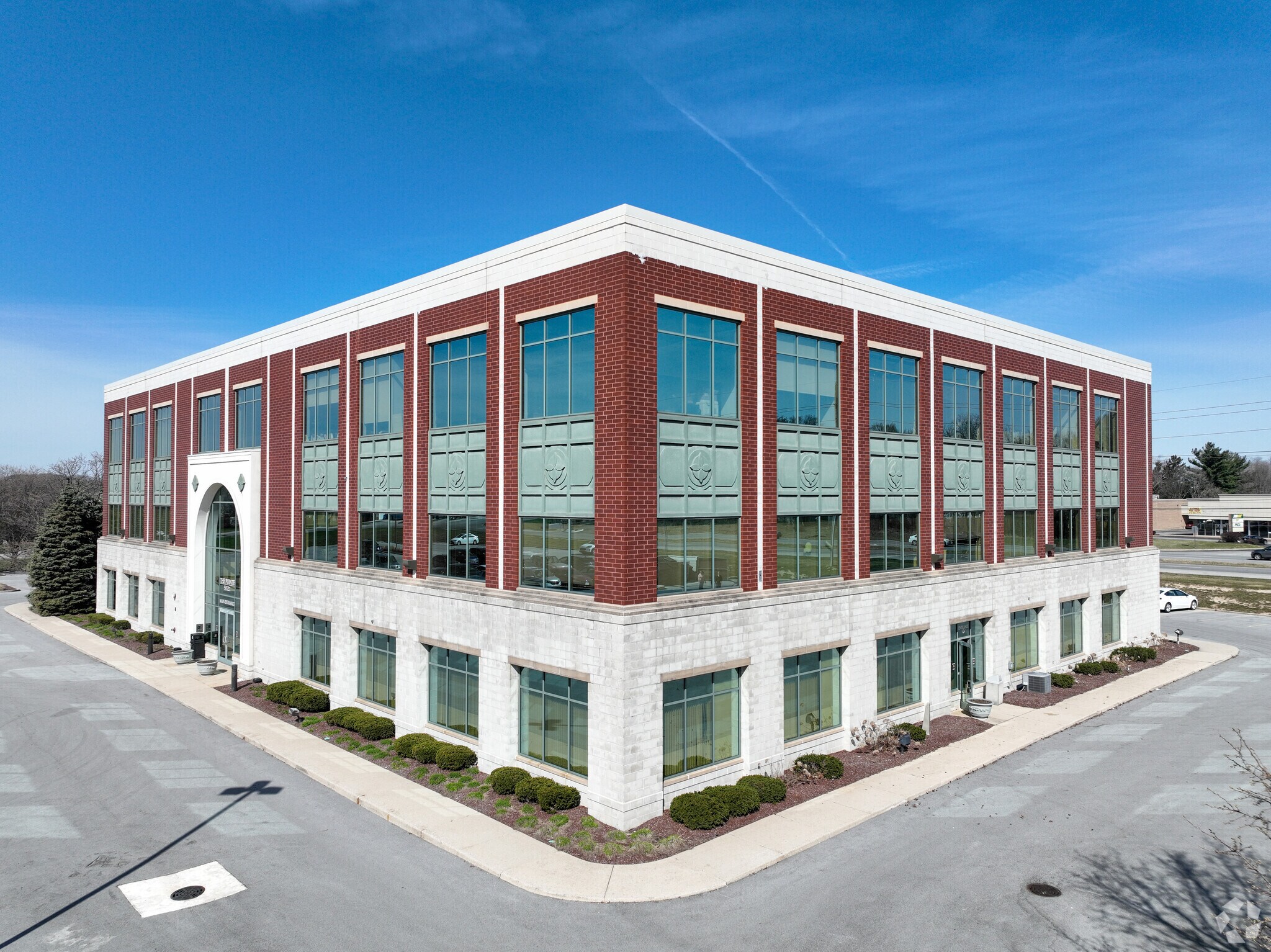 5521 W Lincoln Hwy, Schererville, IN à vendre Photo principale– Image 1 sur 9