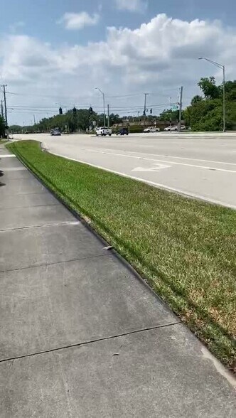 4970-4998 W Atlantic, Margate, FL à louer - Vidéo sur l’annonce professionnelle – Image 2 sur 5