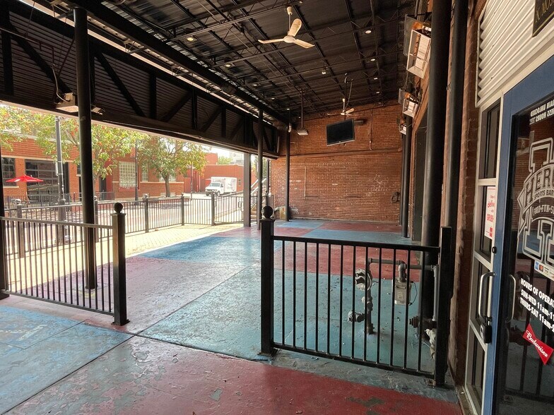 117 N Mosley St, Wichita, KS à louer - Photo de l’immeuble – Image 3 sur 12