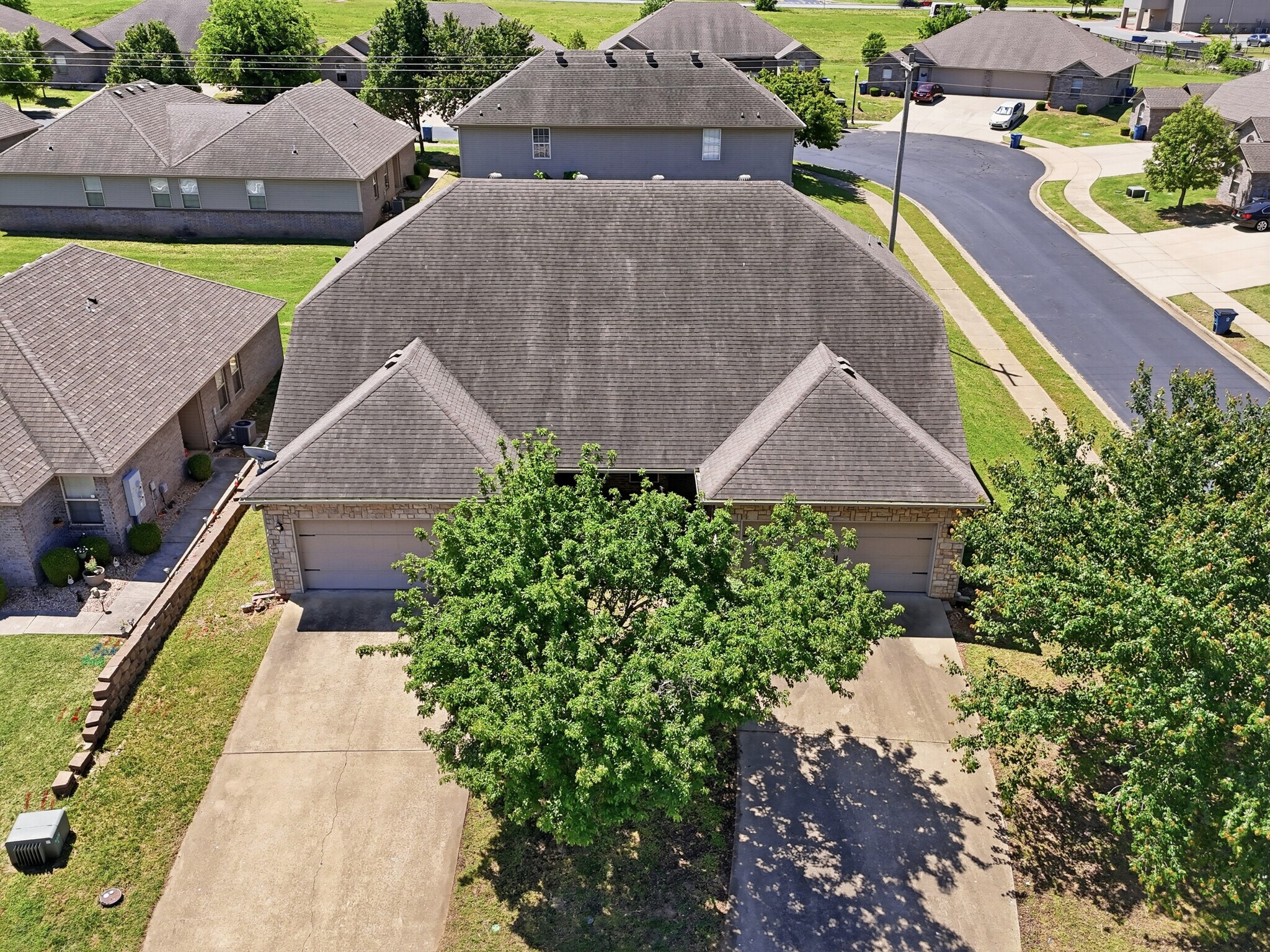 3403 SW Deerfield Blvd, Bentonville, AR à vendre Photo principale– Image 1 sur 53