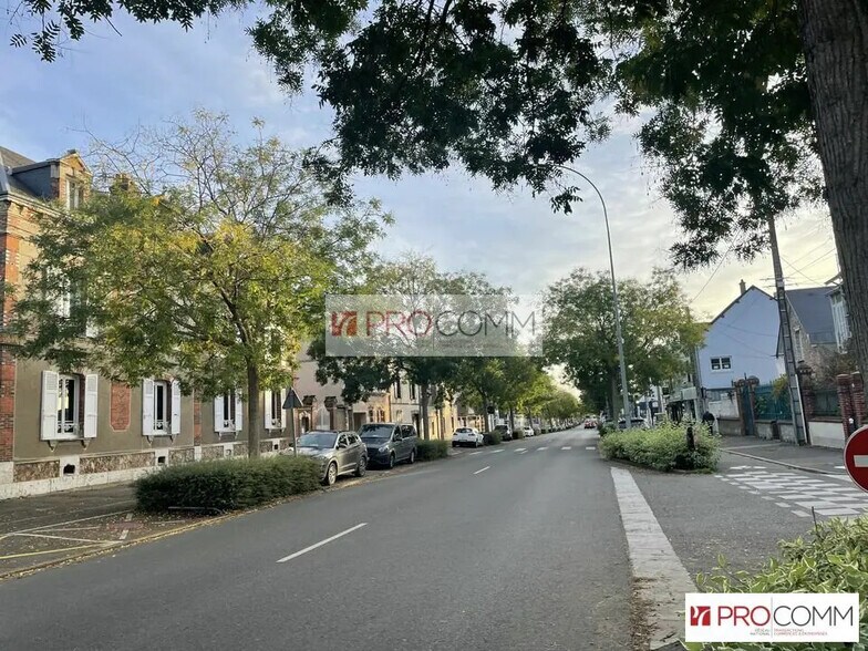 Local commercial dans Chartres à louer - Photo de l’immeuble – Image 1 sur 1