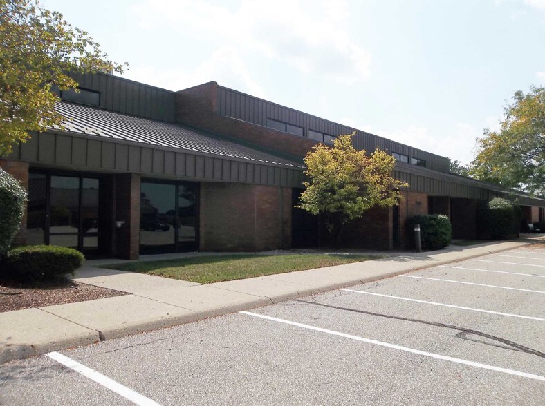 2485 Directors Row, Indianapolis, IN à vendre - Autre – Image 3 sur 17