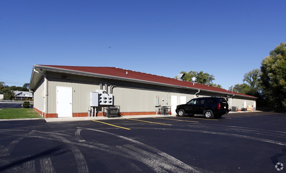 7805 Taft St, Merrillville, IN à louer - Photo de l’immeuble – Image 2 sur 2