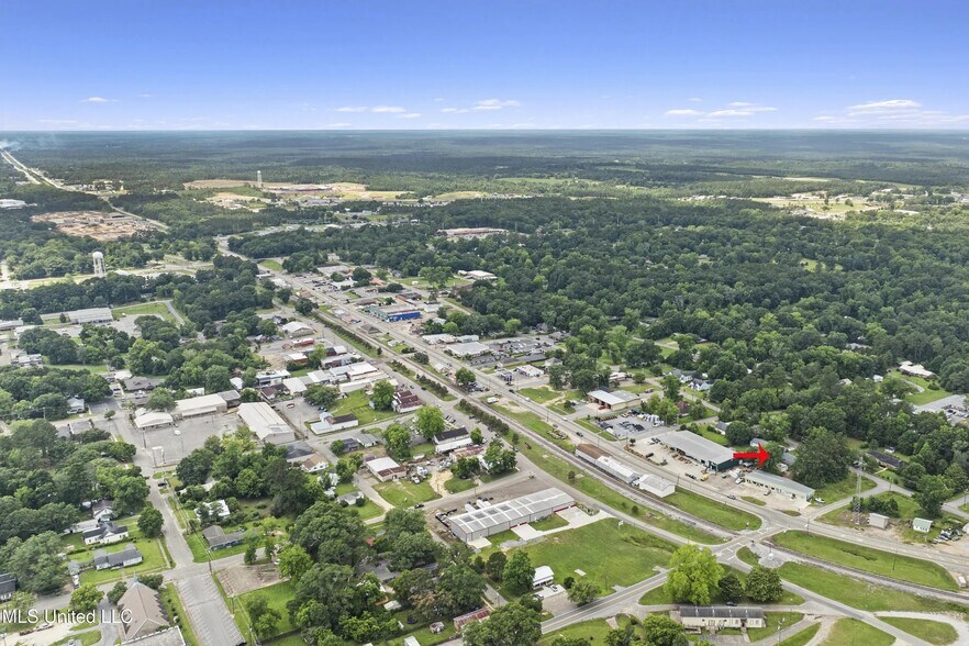 221 Vardaman St N, Wiggins, MS à vendre - Photo de l’immeuble – Image 3 sur 4