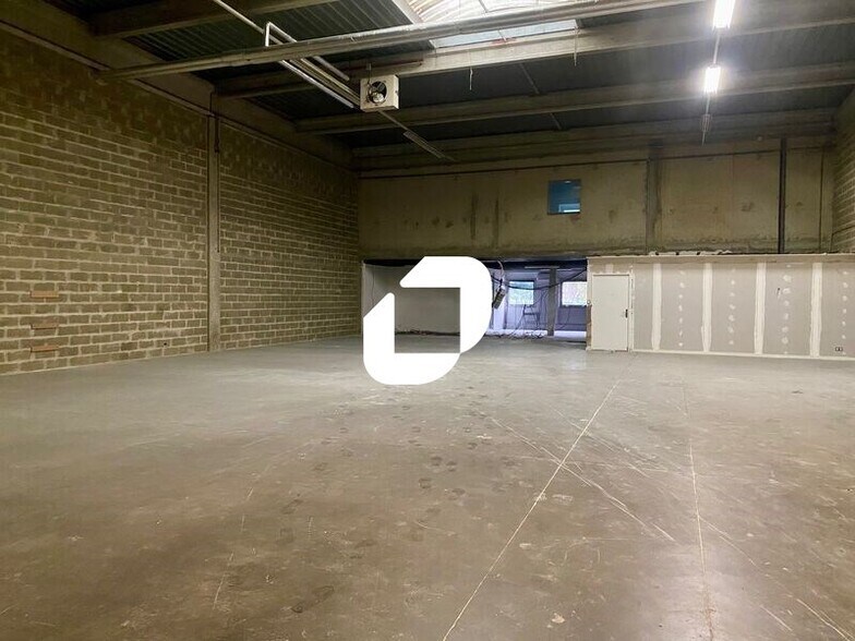 Bureau dans Gennevilliers à louer - Photo intérieure – Image 2 sur 12