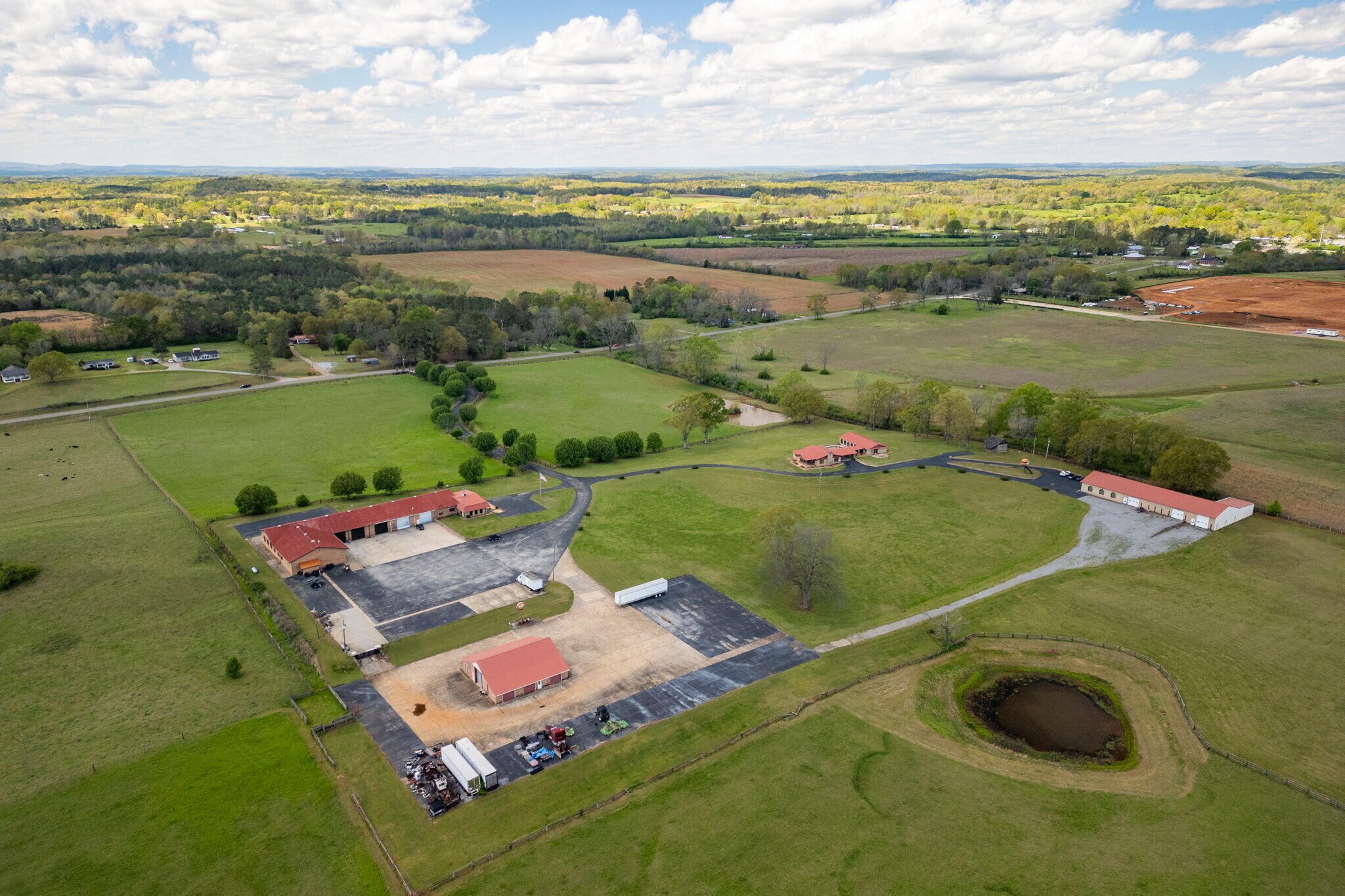 221 John Ray Ln, Eastaboga, AL à vendre Photo de l’immeuble– Image 1 sur 29