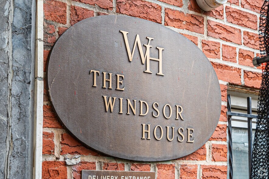 144-24 37th Ave, Flushing, NY à vendre - Photo de l’immeuble – Image 3 sur 17