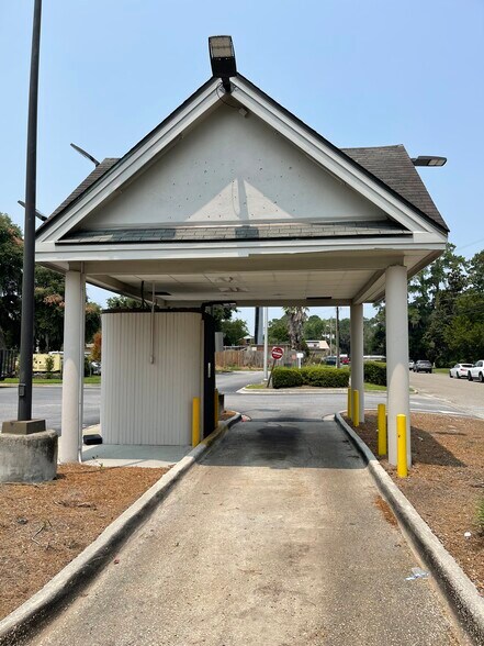 6999 Abercorn St, Savannah, GA à louer - Photo de l’immeuble – Image 2 sur 11