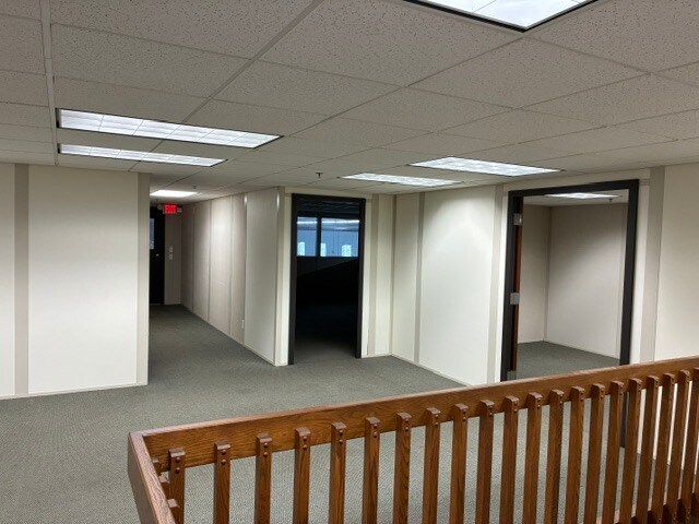 2455 Wisconsin Ave, Downers Grove, IL à louer - Photo de l’immeuble – Image 2 sur 7