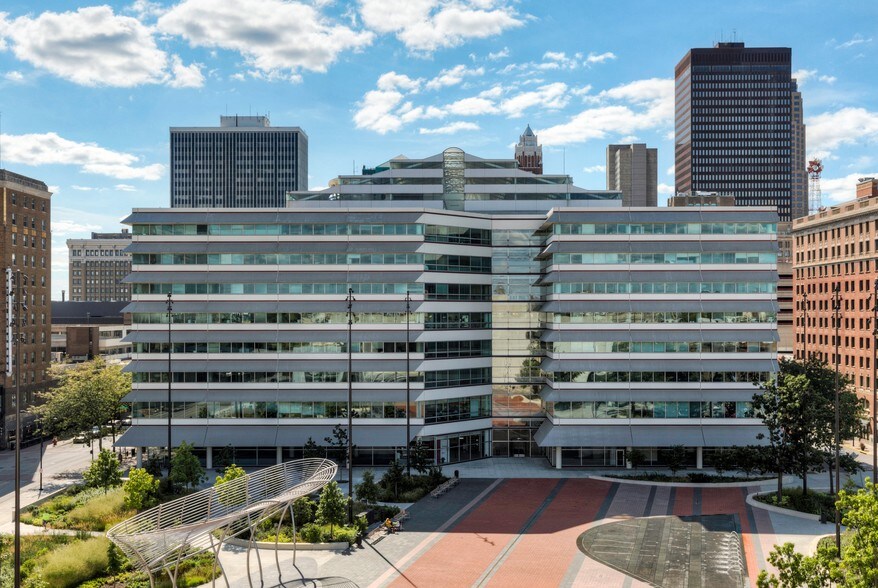 400 Locust St, Des Moines, IA à louer - Photo principale – Image 1 sur 10