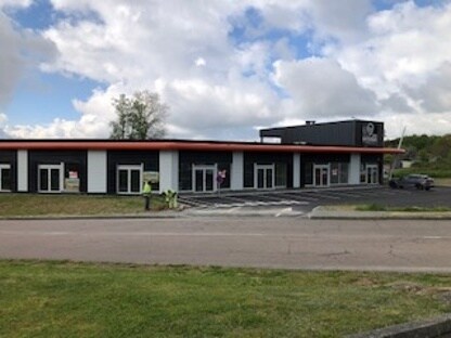 Local commercial dans Saint-Junien à vendre - Photo de l’immeuble – Image 2 sur 4