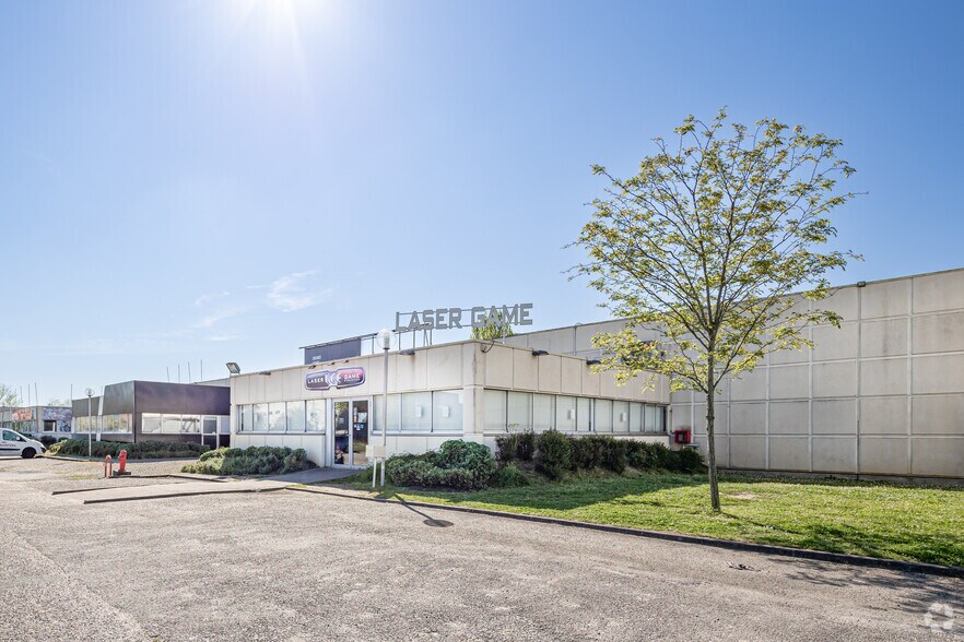 10 Avenue Des Trois Cardinaux, Bordeaux à louer - Photo principale – Image 1 sur 9