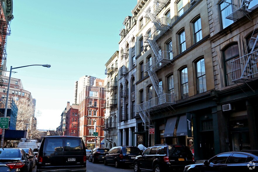 110 Reade St, New York, NY à louer - Photo de l’immeuble – Image 3 sur 6