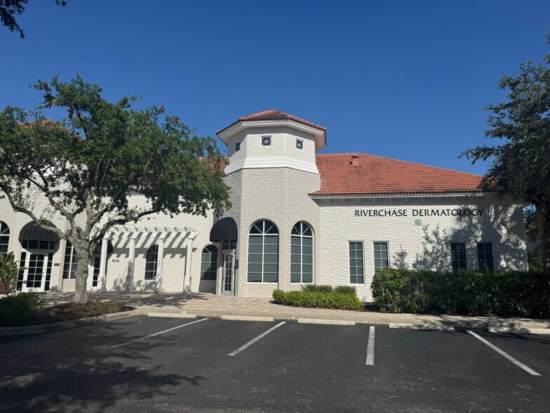 9125 Corsea del Fontana Way, Naples, FL à vendre - Photo de l’immeuble – Image 1 sur 2
