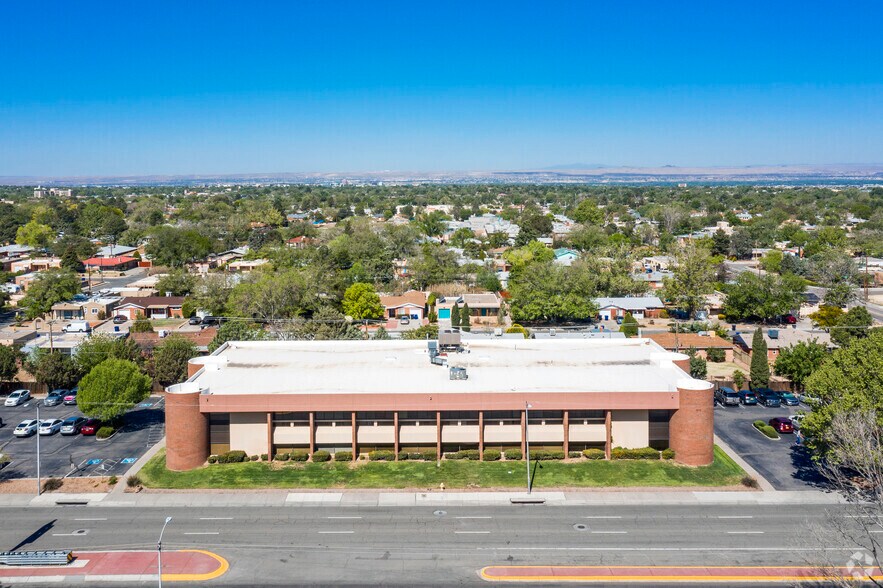1717 Louisiana Blvd NE, Albuquerque, NM à louer - Aérien – Image 3 sur 6