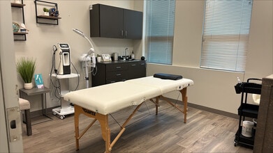 411 Lantern Bend Dr, Houston, TX à louer Photo intérieure– Image 2 sur 8