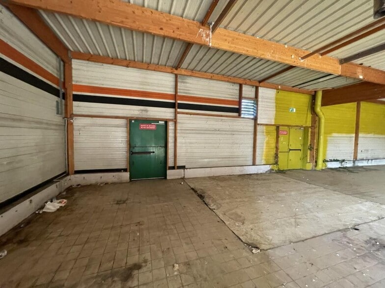 Industriel/Logistique dans La Ferté-Bernard à vendre - Photo intérieure – Image 3 sur 4