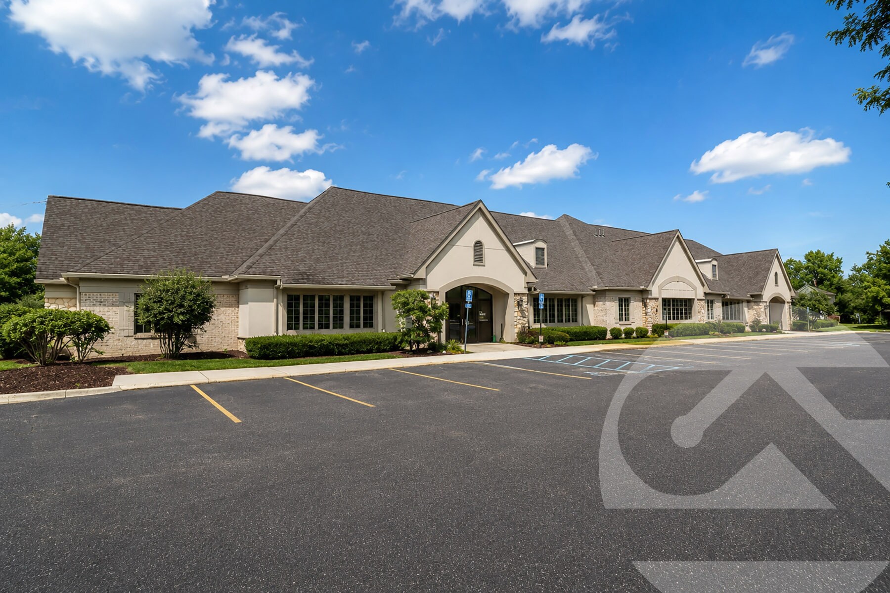 30701 W 10 Mile Rd, Farmington Hills, MI à vendre Photo principale– Image 1 sur 2