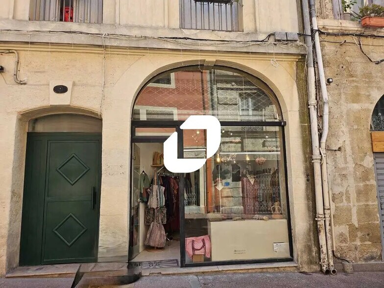 Local commercial dans Montpellier à louer - Photo de l’immeuble – Image 1 sur 3