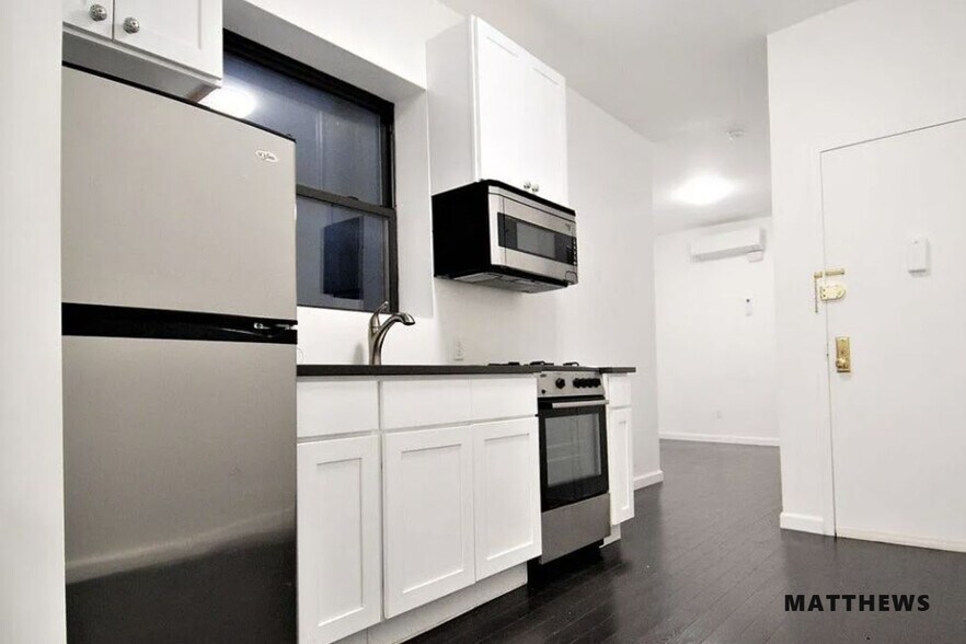 49 Saint Nicholas Ave, Brooklyn, NY à vendre - Photo de l’immeuble – Image 2 sur 6