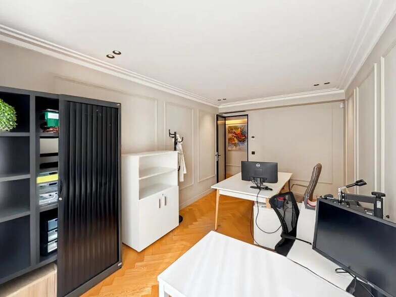 Bureau dans Paris à louer - Photo de l’immeuble – Image 2 sur 5