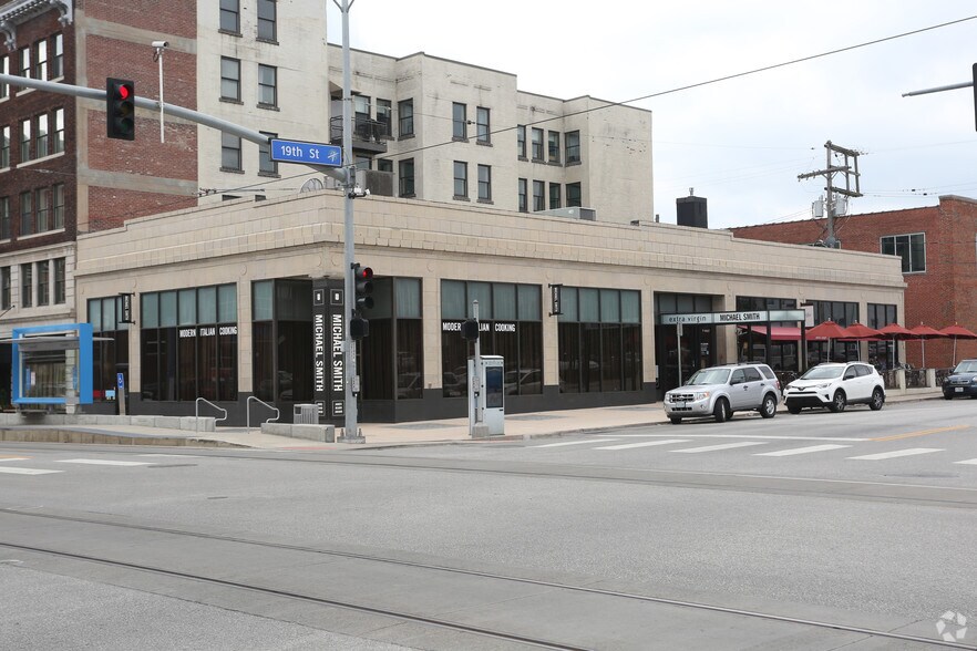 1900 Main St, Kansas City, MO à louer - Photo de l’immeuble – Image 2 sur 19